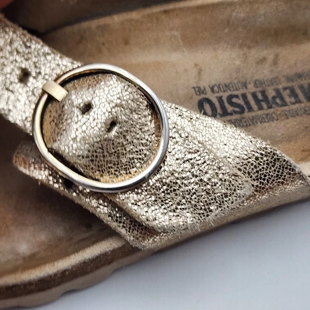 Mephisto‎ Helen Sandals Women's Size 38 US Size 8 Metallic Gold Buckle